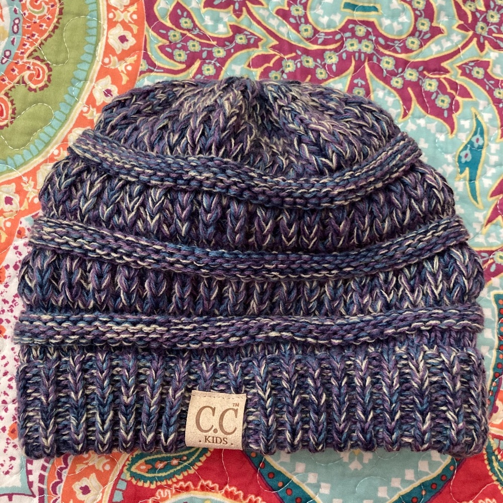 NWOT C.C Kids Acrylic Knit Beanie